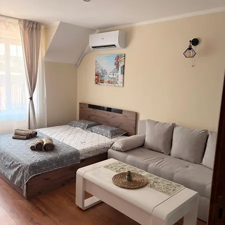 Апартаменти Sky View Варна